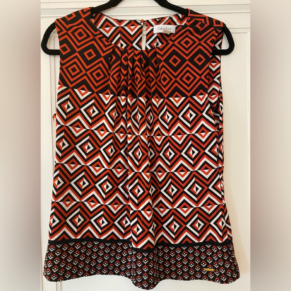 Uec Calvin Klein brand sleeveless shirt- size large